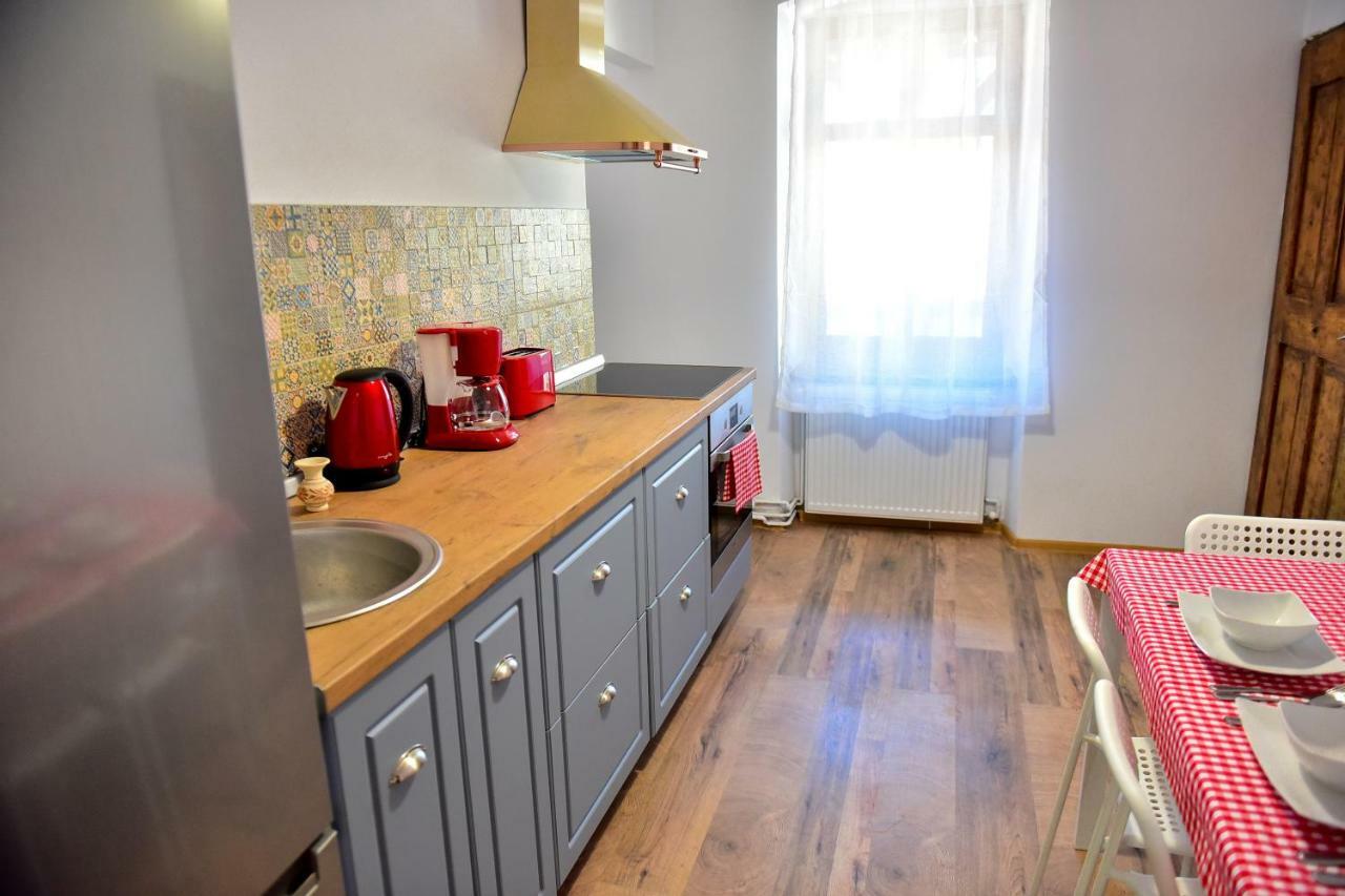 Old City Apartment Сибиу Экстерьер фото