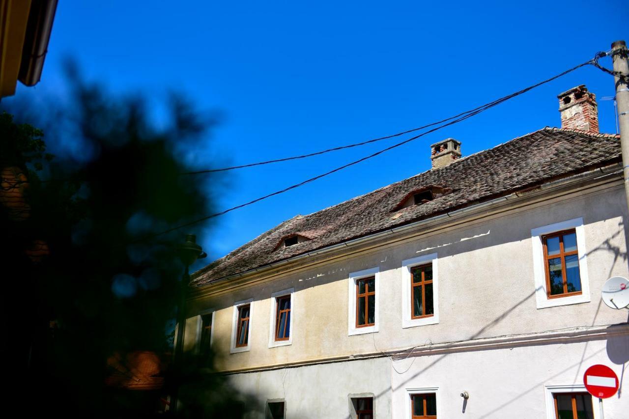 Old City Apartment Сибиу Экстерьер фото