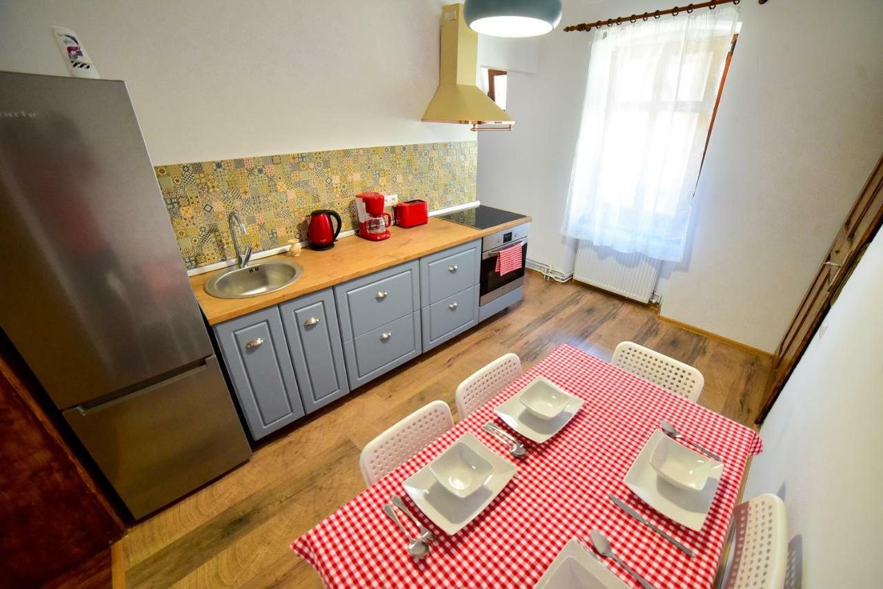 Old City Apartment Сибиу Экстерьер фото